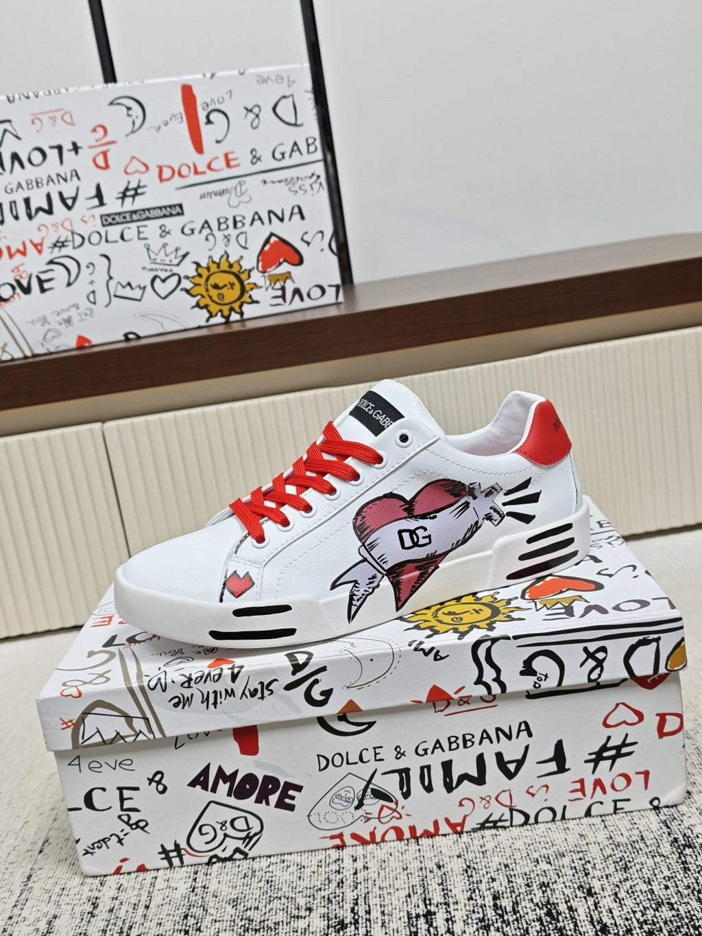 Dolce & Gabbana Graphic Low-Top Sneakers