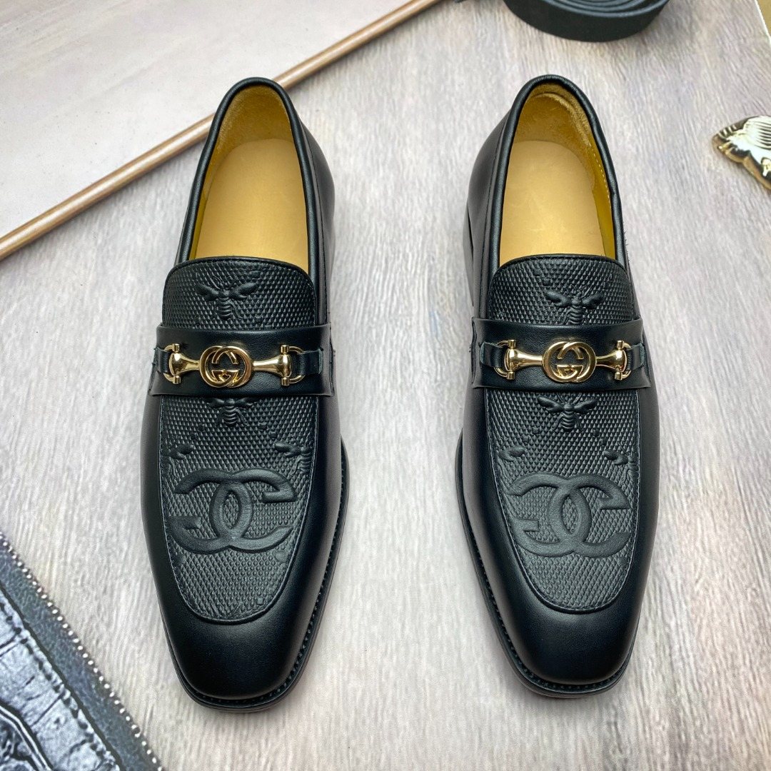 Gucci Black Gold-Tone Hardware Loafers