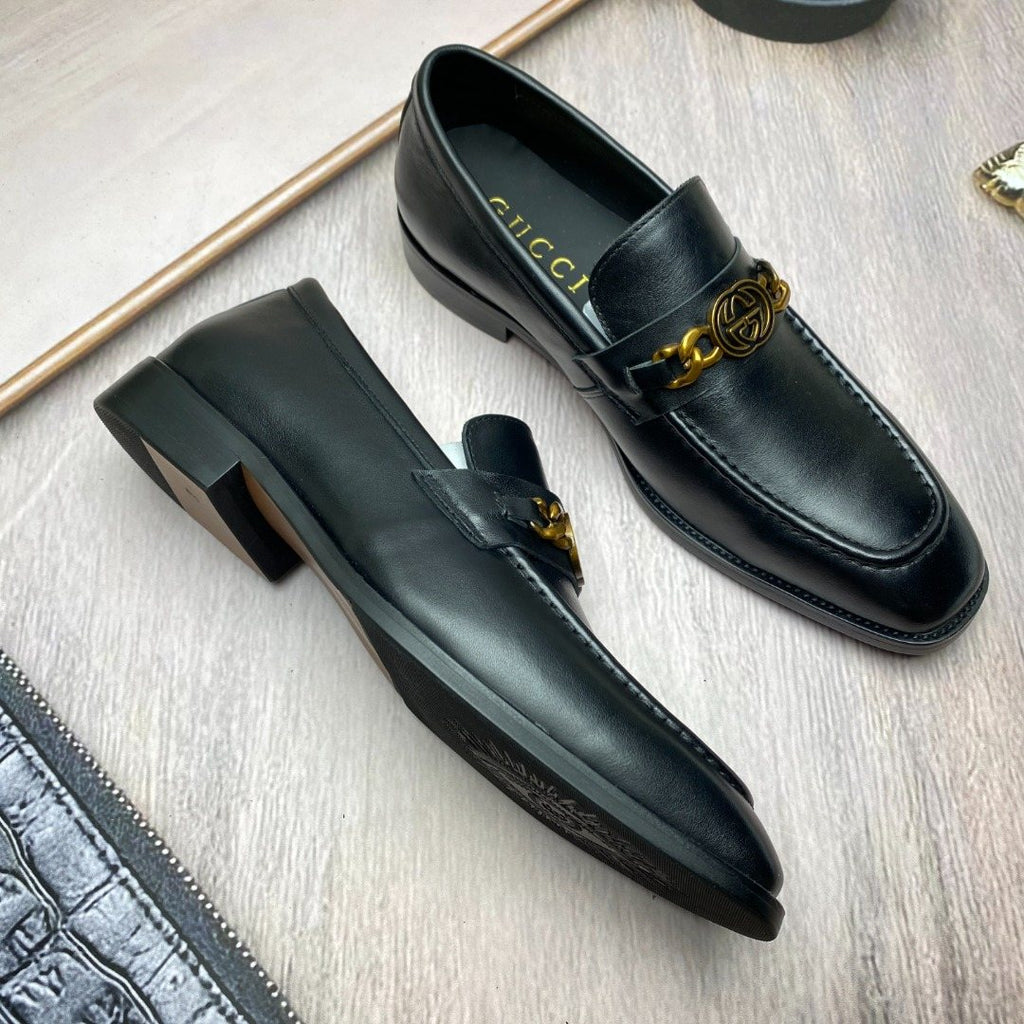 GUCCI Black Gold-Tone Hardware Loafers