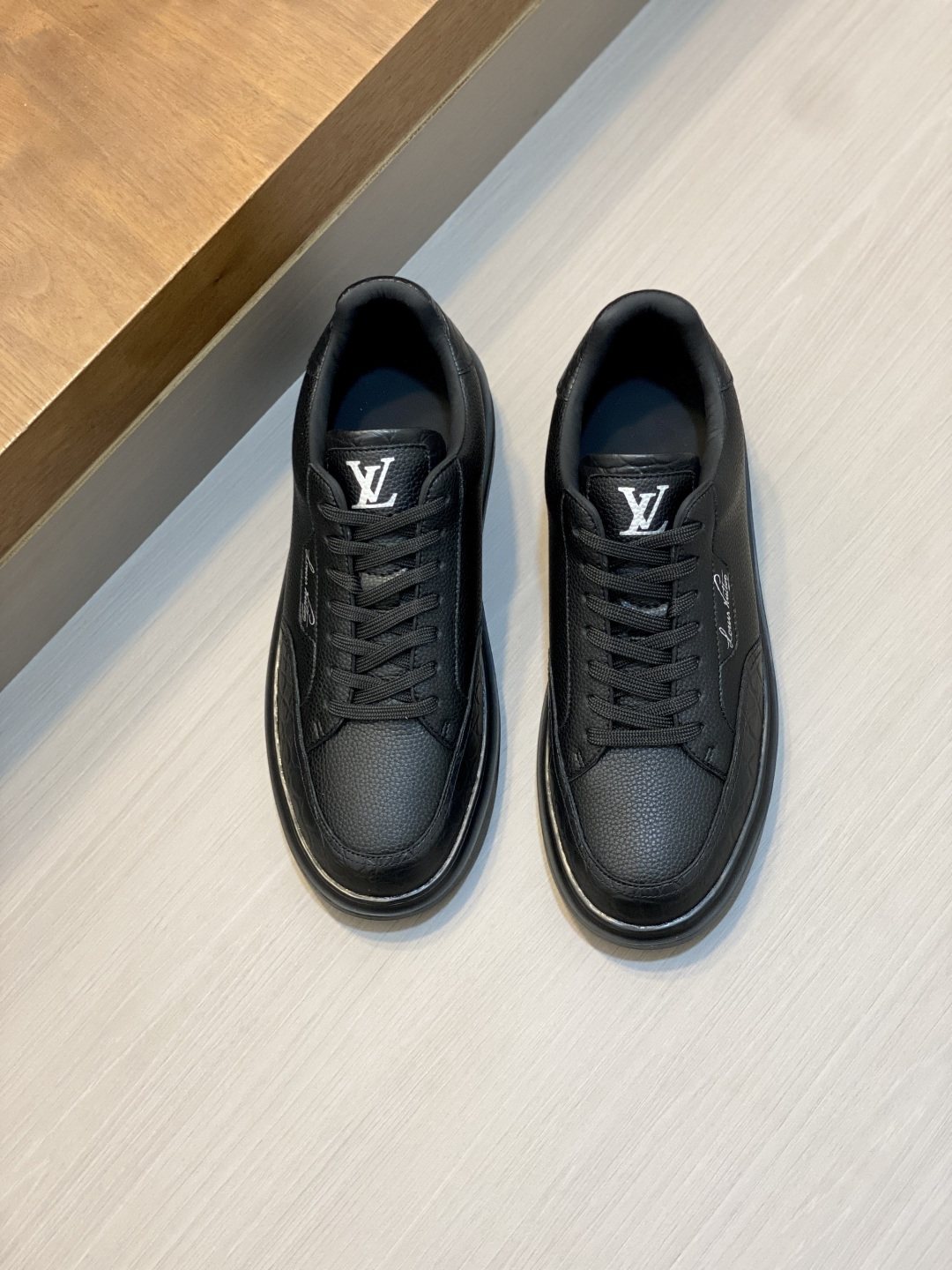 Louis Vuitton Textured Low-Top Sneakers